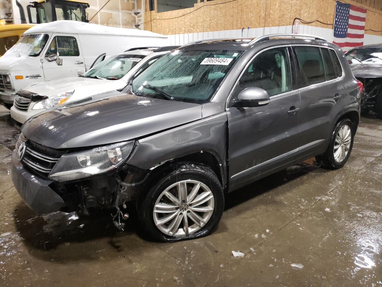 VOLKSWAGEN TIGUAN 2014 wvgbv3ax1ew537810