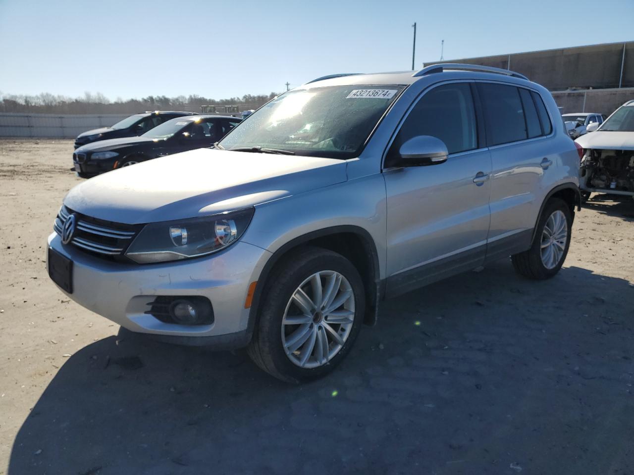 VOLKSWAGEN TIGUAN 2013 wvgbv3ax2dw077152