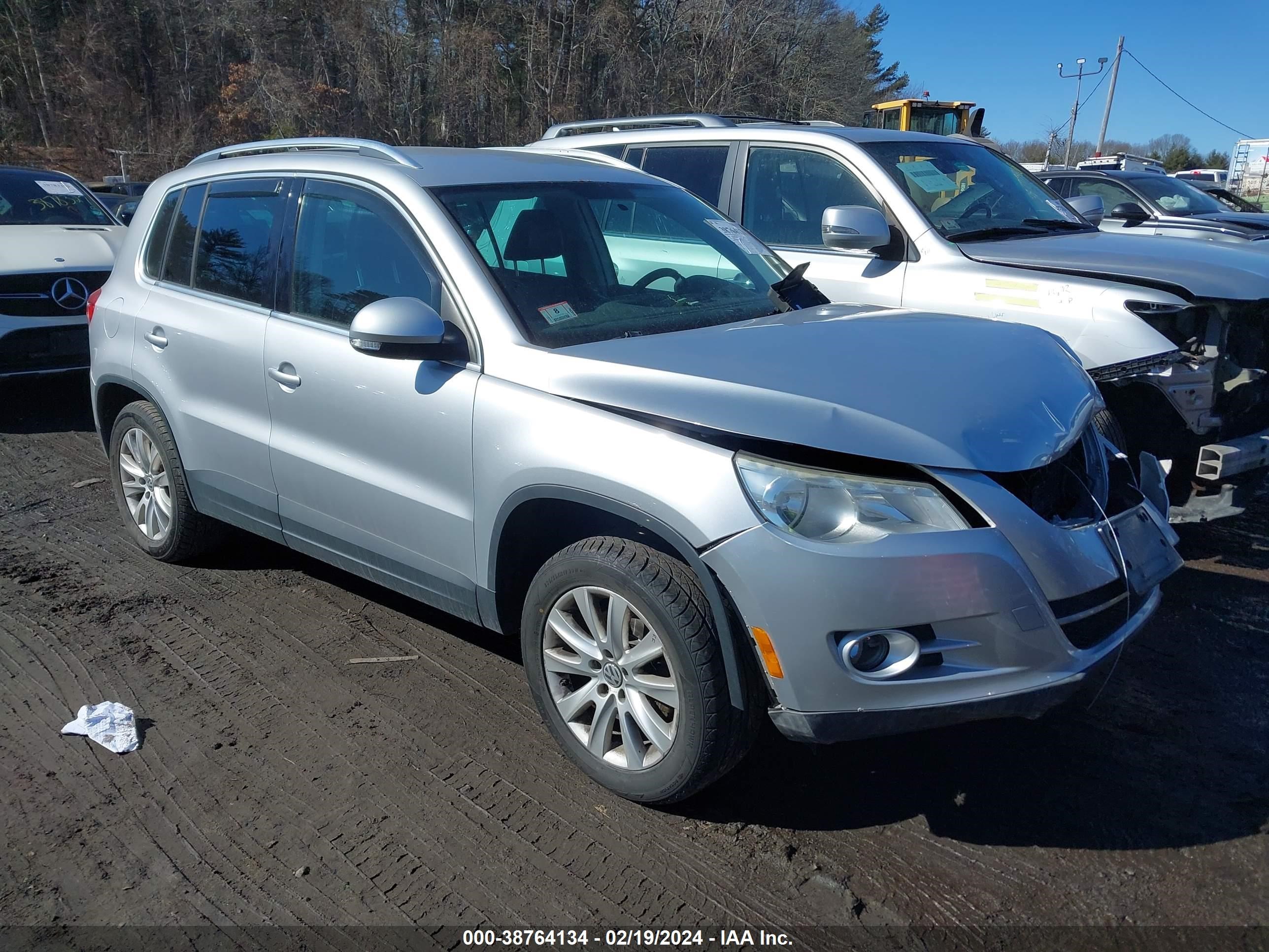 VOLKSWAGEN TIGUAN 2009 wvgbv75n29w538020