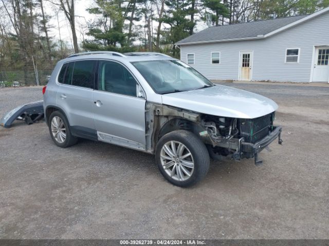 VOLKSWAGEN TIGUAN 2011 wvgbv7ax0bw503828