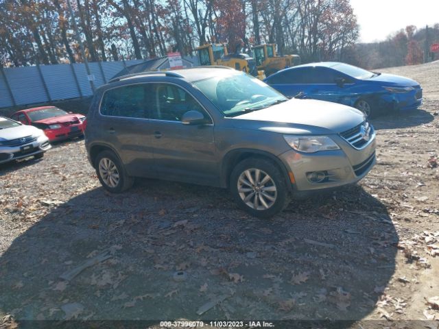 VOLKSWAGEN TIGUAN 2011 wvgbv7ax0bw512139