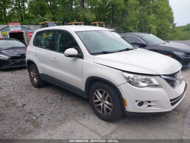 VOLKSWAGEN TIGUAN 2011 wvgbv7ax0bw521133