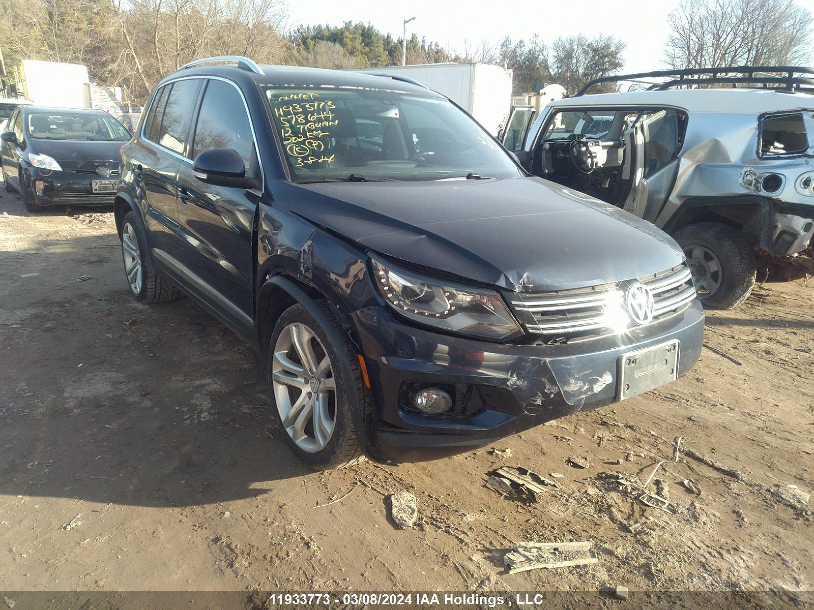 VOLKSWAGEN TIGUAN 2012 wvgbv7ax0cw578644