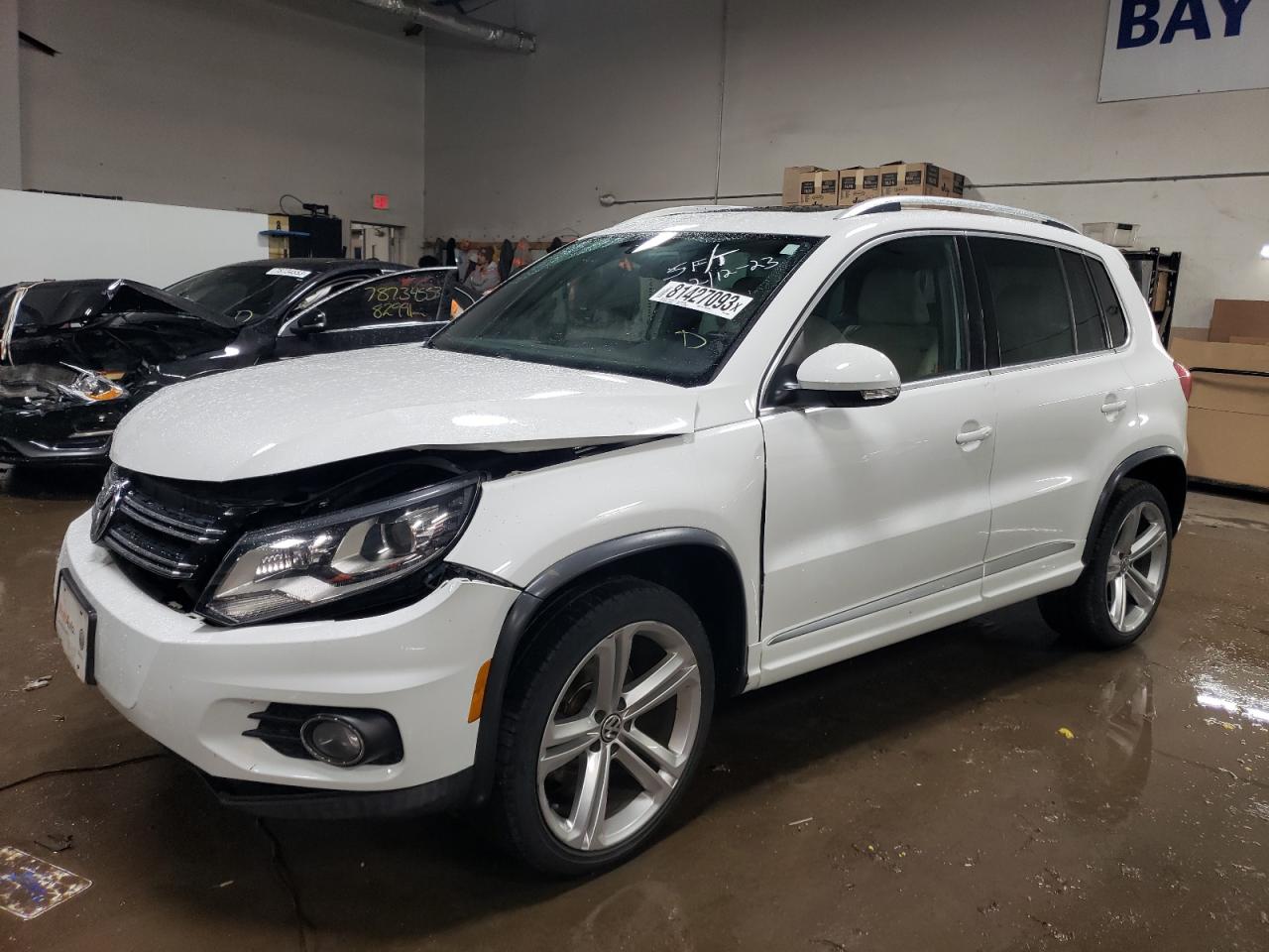 VOLKSWAGEN TIGUAN 2015 wvgbv7ax0fw029224