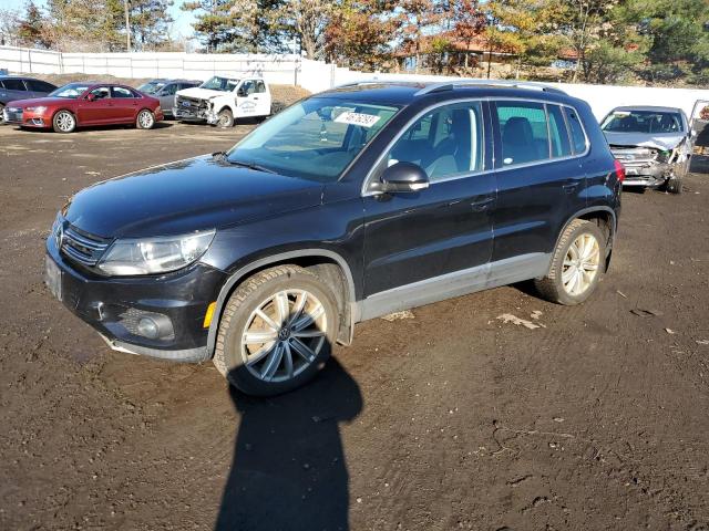 VOLKSWAGEN TIGUAN 2015 wvgbv7ax0fw513877