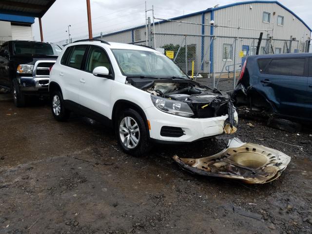 VOLKSWAGEN NULL 2016 wvgbv7ax0gw011128