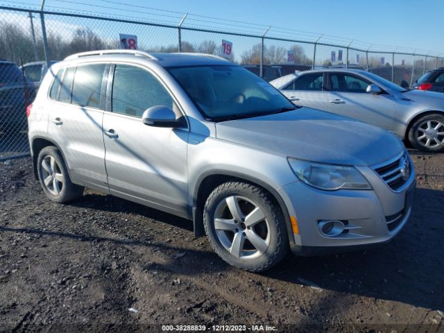 VOLKSWAGEN TIGUAN 2010 wvgbv7ax1aw516361