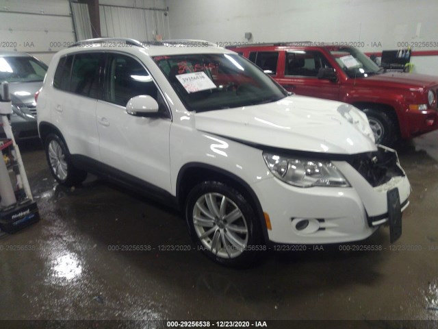 VOLKSWAGEN TIGUAN 2011 wvgbv7ax1bw559776