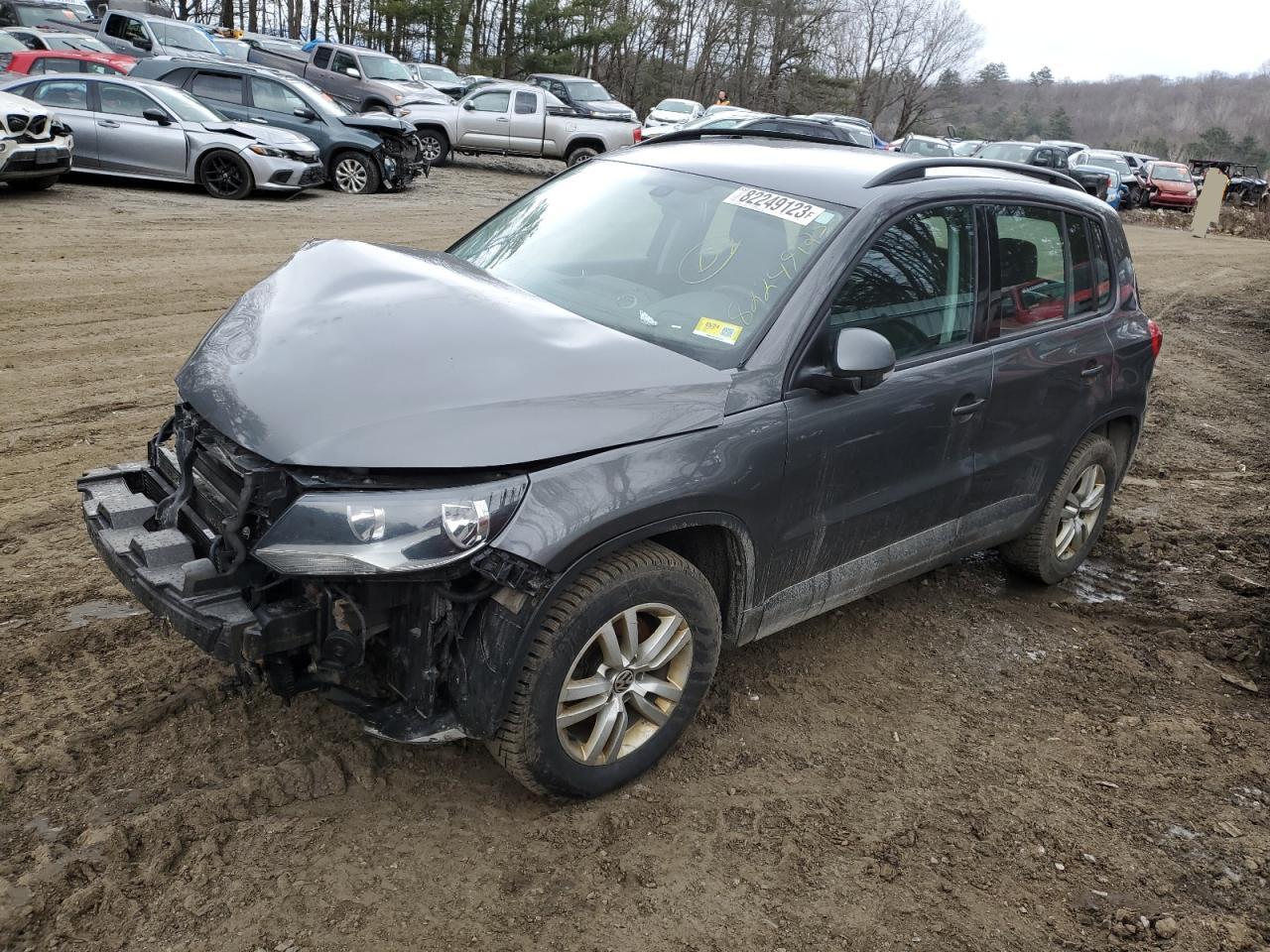 VOLKSWAGEN TIGUAN 2016 wvgbv7ax1gw611298