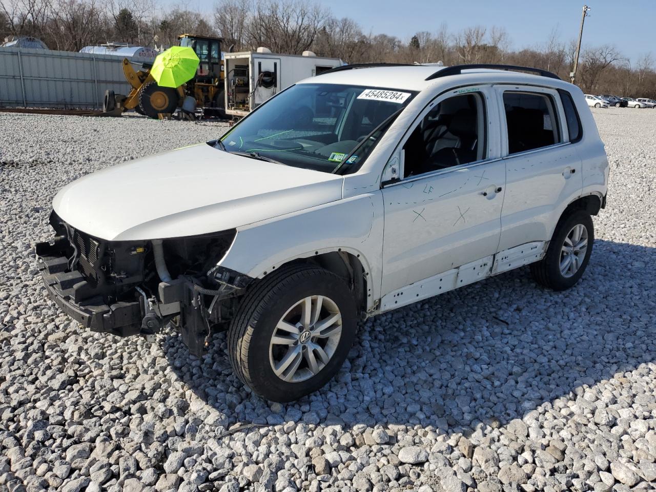 VOLKSWAGEN TIGUAN 2016 wvgbv7ax1hk012104