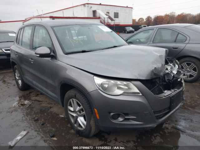 VOLKSWAGEN TIGUAN 2011 wvgbv7ax2bw513972