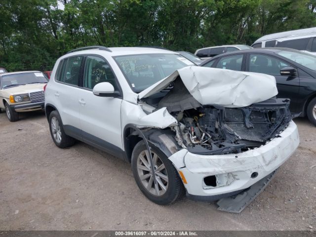 VOLKSWAGEN TIGUAN 2017 wvgbv7ax3hk045394