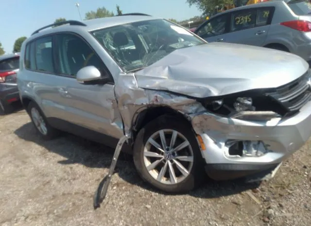 VOLKSWAGEN TIGUAN 2017 wvgbv7ax3hk047890