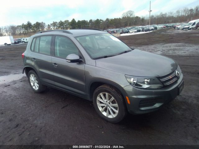 VOLKSWAGEN TIGUAN LIMITED 2018 wvgbv7ax3jk003815