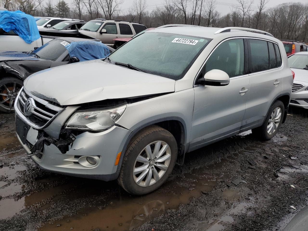 VOLKSWAGEN TIGUAN 2011 wvgbv7ax4bw553177