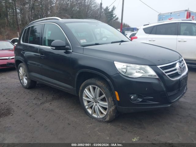 VOLKSWAGEN TIGUAN 2011 wvgbv7ax5bw530880