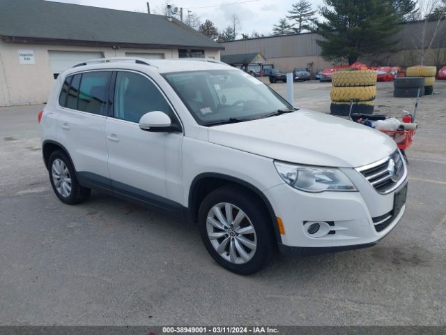 VOLKSWAGEN TIGUAN 2011 wvgbv7ax6bw517569