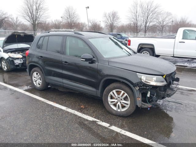 VOLKSWAGEN TIGUAN 2017 wvgbv7ax6hk041212