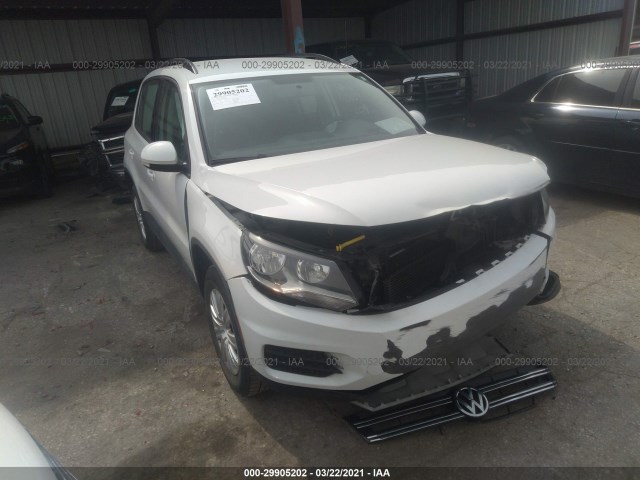 VOLKSWAGEN TIGUAN 2017 wvgbv7ax6hk043428