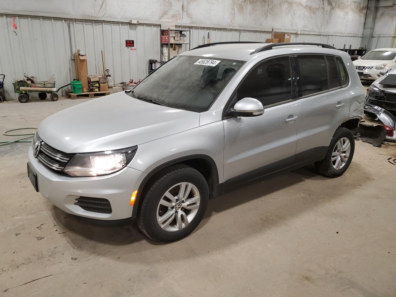 VOLKSWAGEN TIGUAN 2017 wvgbv7ax7hk000345