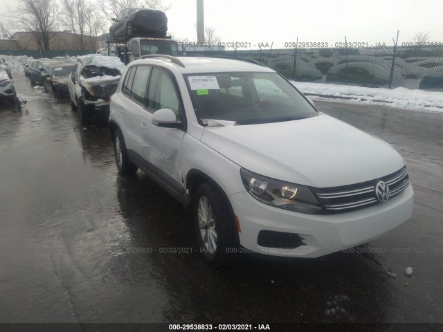 VOLKSWAGEN TIGUAN 2017 wvgbv7ax7hk041932