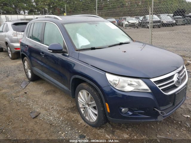 VOLKSWAGEN TIGUAN 2011 wvgbv7ax8bw537239