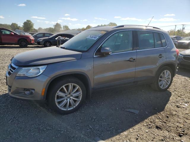 VOLKSWAGEN TIGUAN S 2011 wvgbv7ax8bw564327