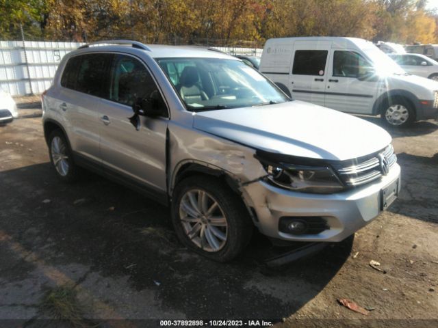 VOLKSWAGEN TIGUAN 2013 wvgbv7ax8dw549524