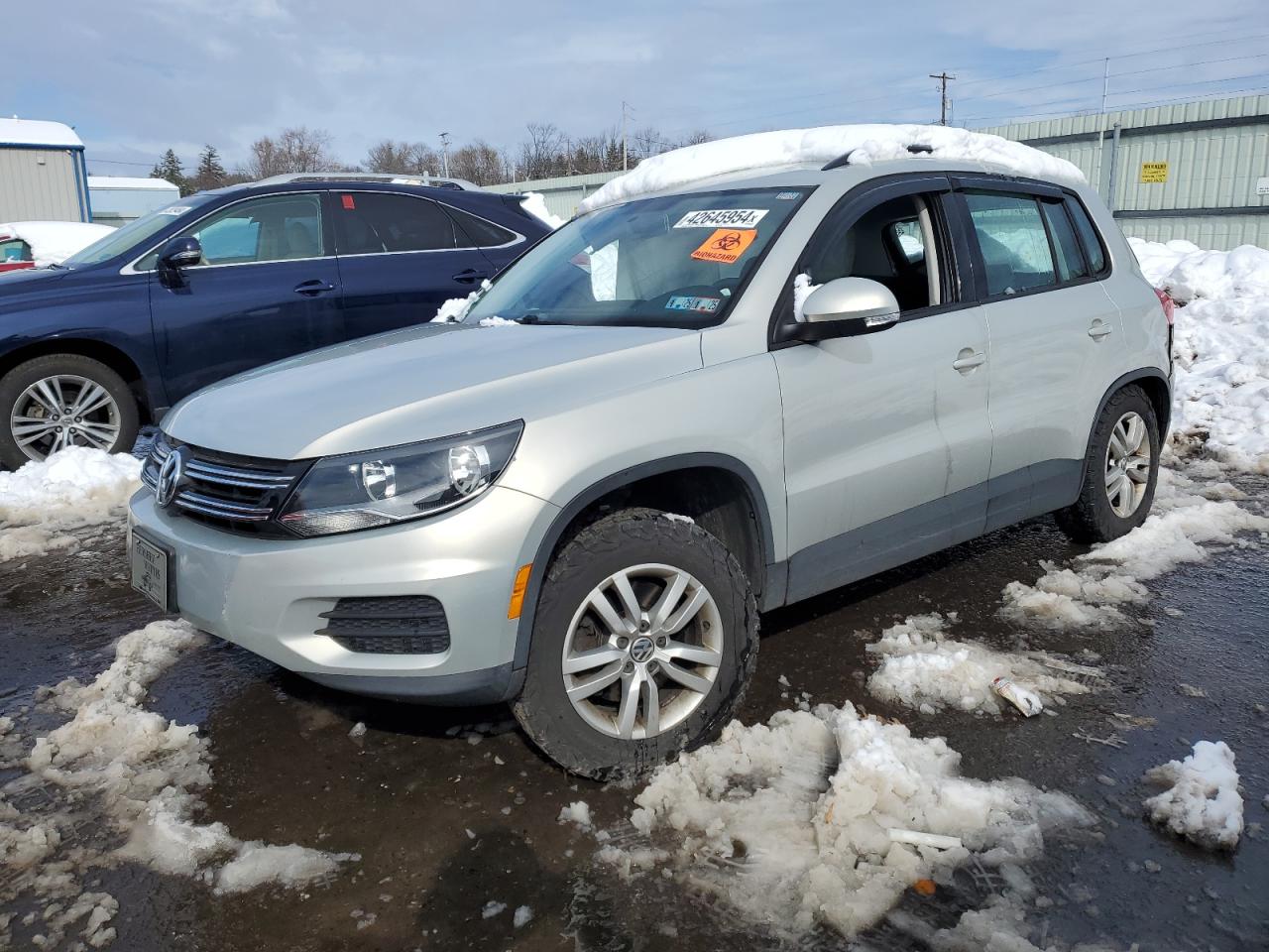 VOLKSWAGEN TIGUAN 2015 wvgbv7ax8fw573745