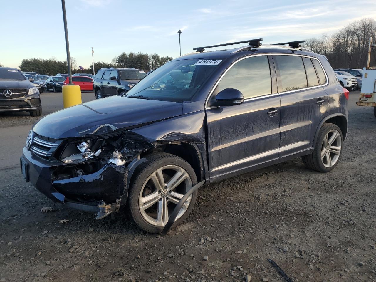 VOLKSWAGEN TIGUAN 2016 wvgbv7ax8gw609872