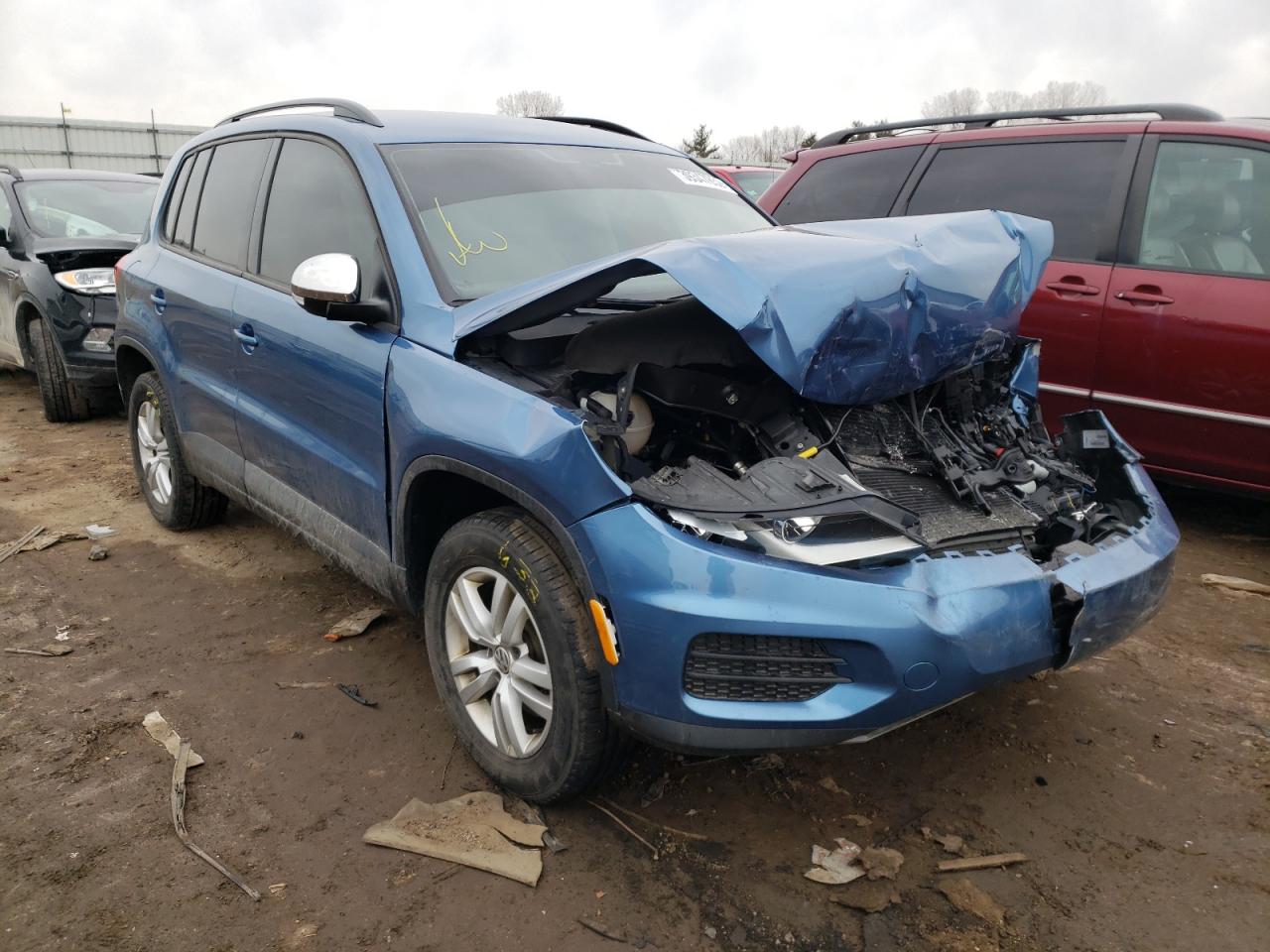 VOLKSWAGEN TIGUAN 2017 wvgbv7ax8hw513113