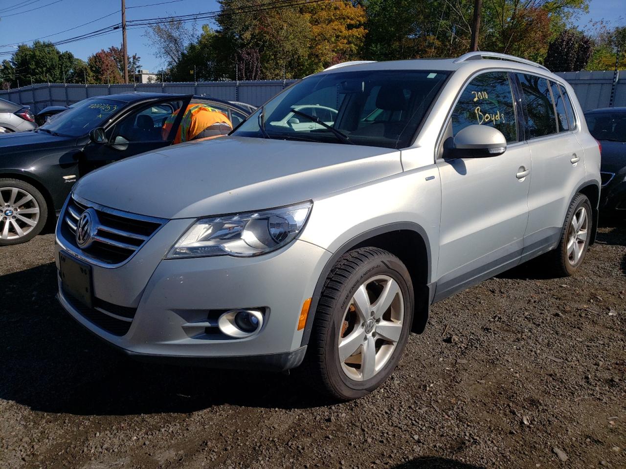 VOLKSWAGEN TIGUAN 2010 wvgbv7ax9aw523980