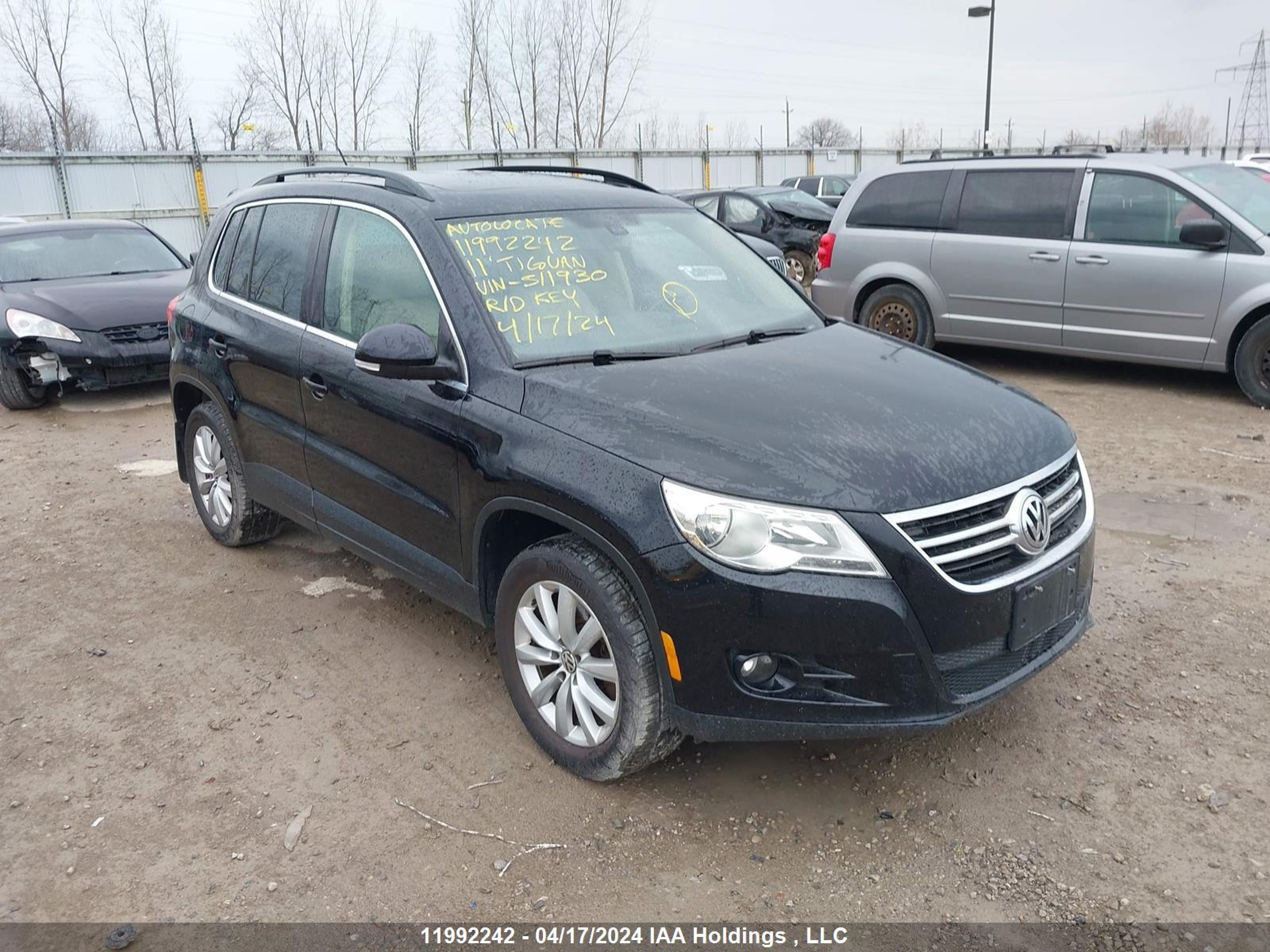 VOLKSWAGEN TIGUAN 2011 wvgbv7ax9bw511930