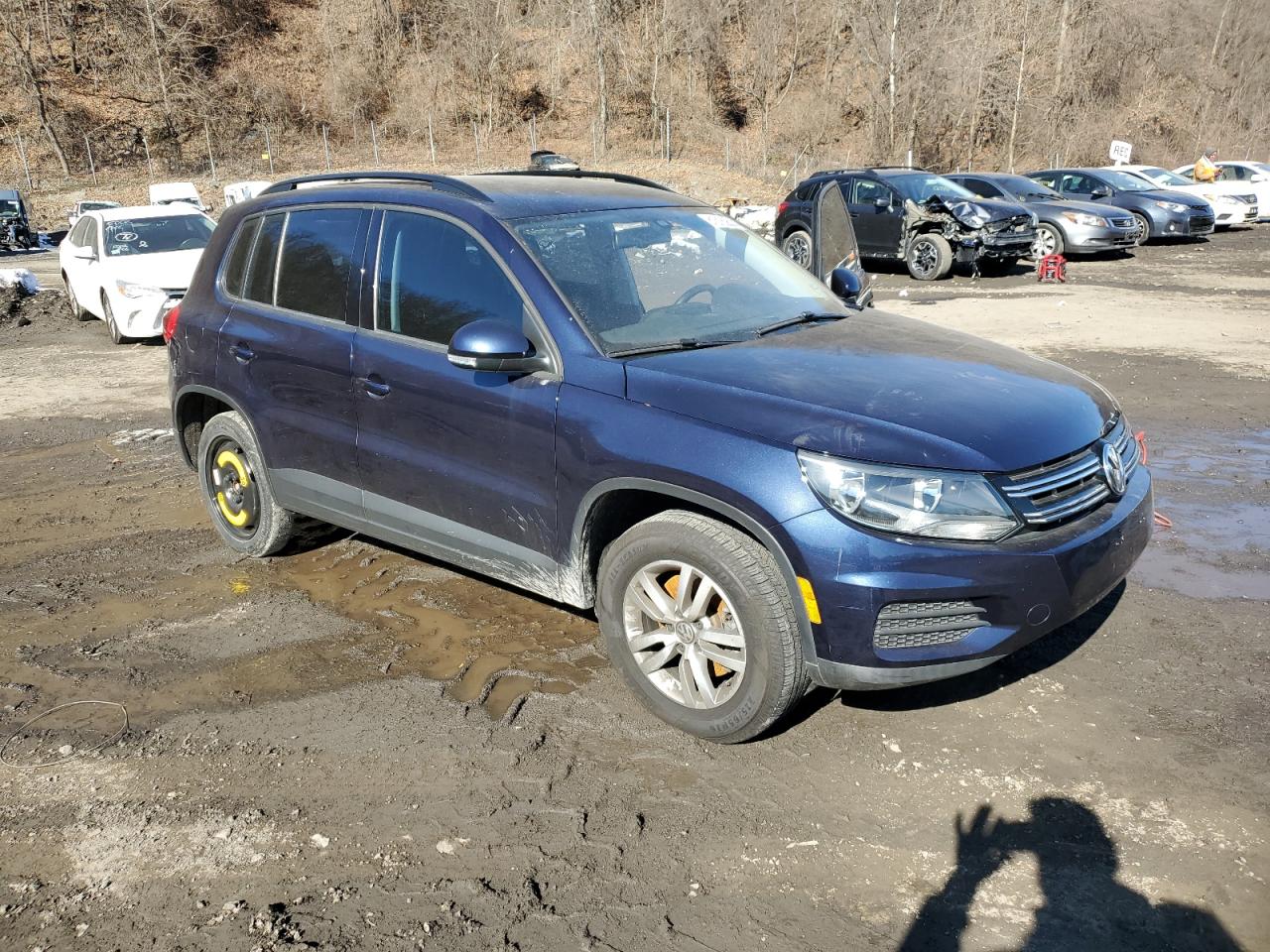 VOLKSWAGEN TIGUAN 2016 wvgbv7ax9gw576140