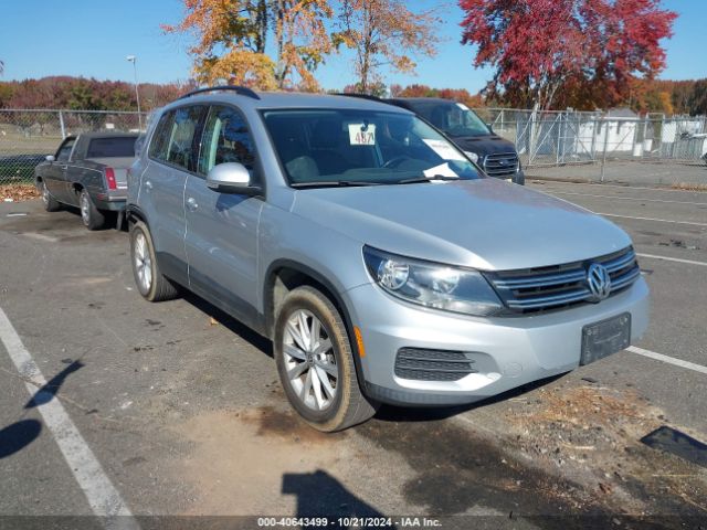 VOLKSWAGEN TIGUAN 2017 wvgbv7ax9hk045514