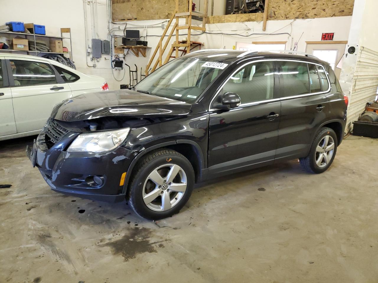 VOLKSWAGEN TIGUAN 2010 wvgbv7axxaw514866