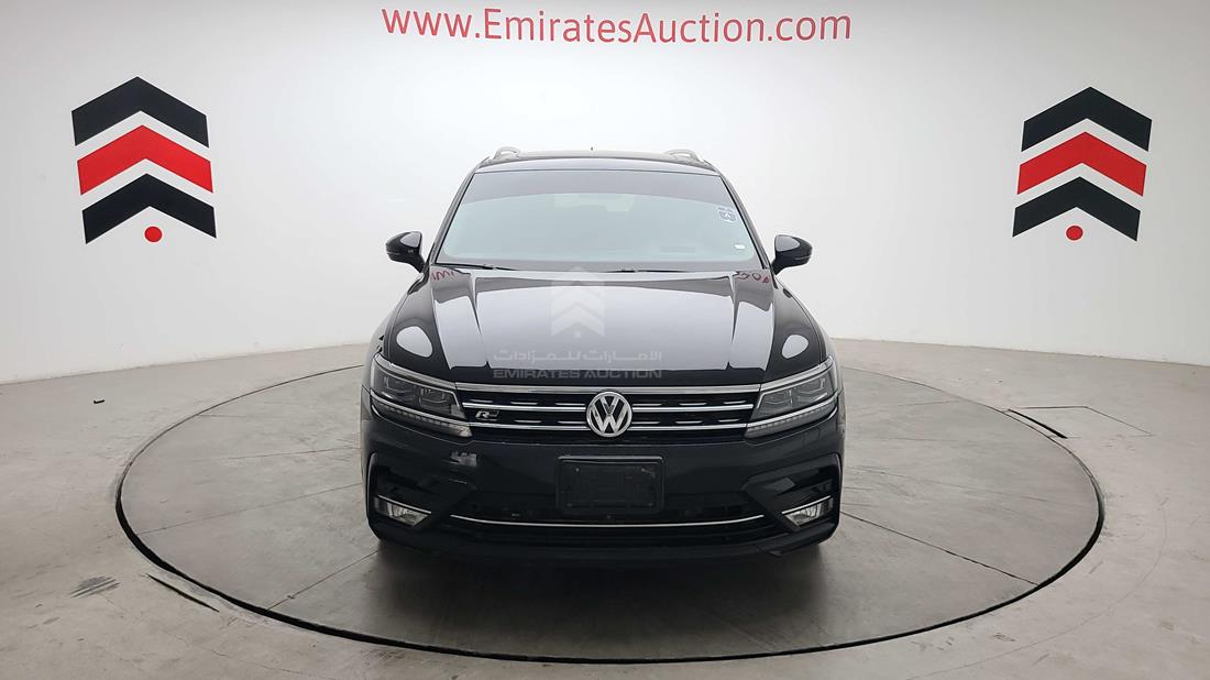 VOLKSWAGEN TIGUAN 2017 wvgcd1ax3hw924729