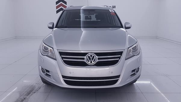 VOLKSWAGEN TIGUAN 2010 wvgce15n4aw056803