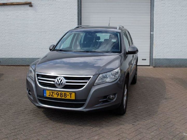 VOLKSWAGEN TIGUAN 2009 wvgce15n89w080923