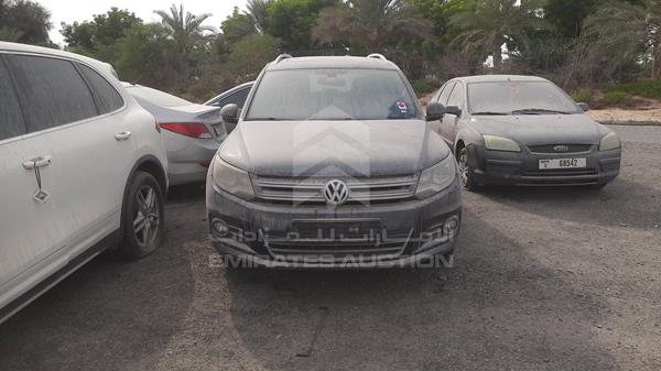 VOLKSWAGEN TIGUAN 2016 wvgce2ax2gw000185