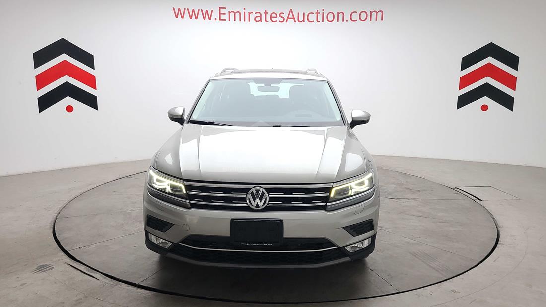 VOLKSWAGEN TIGUAN 2017 wvgcf2ax8hw892781