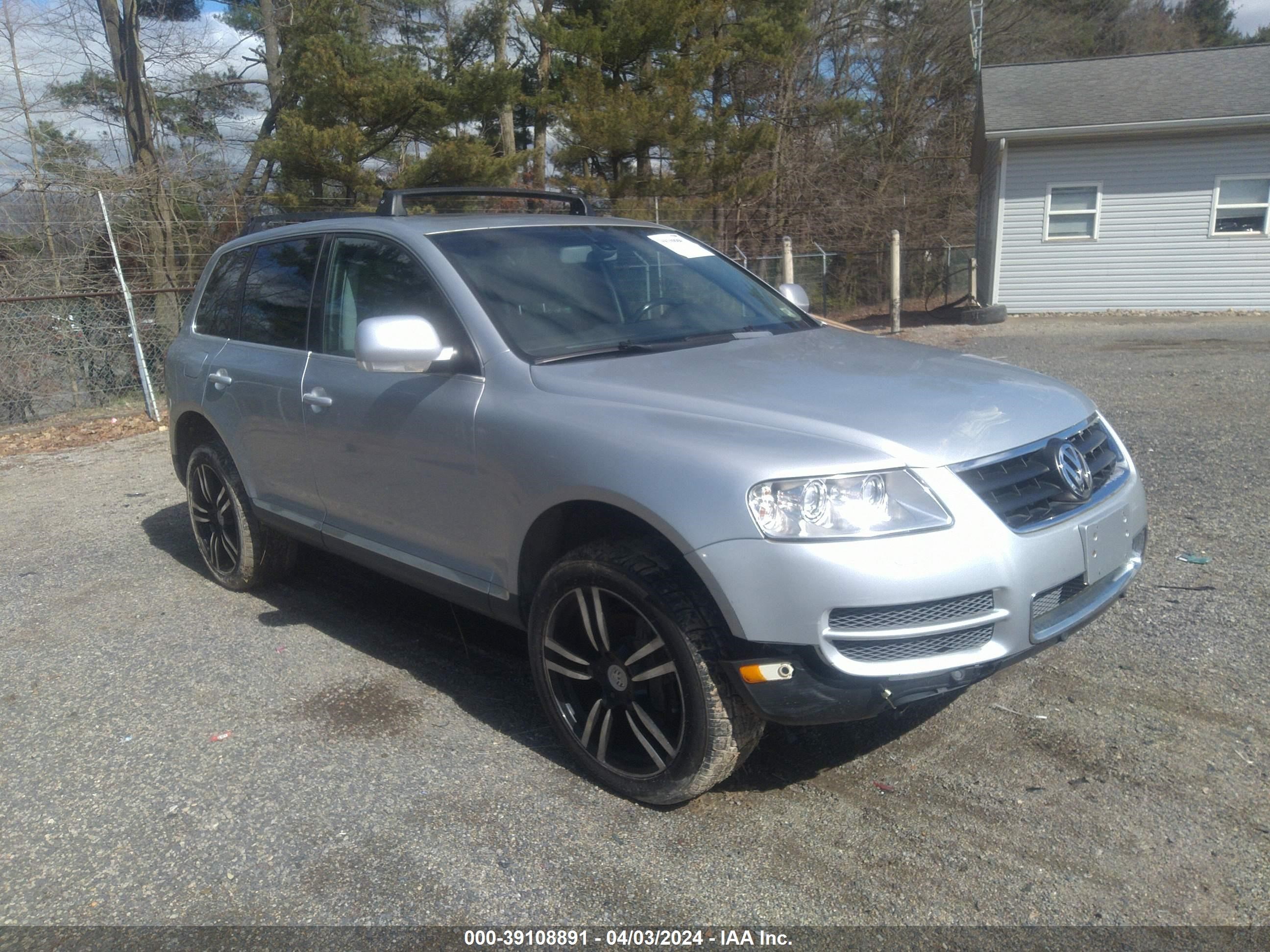 VOLKSWAGEN TOUAREG 2004 wvgcm77l44d058116