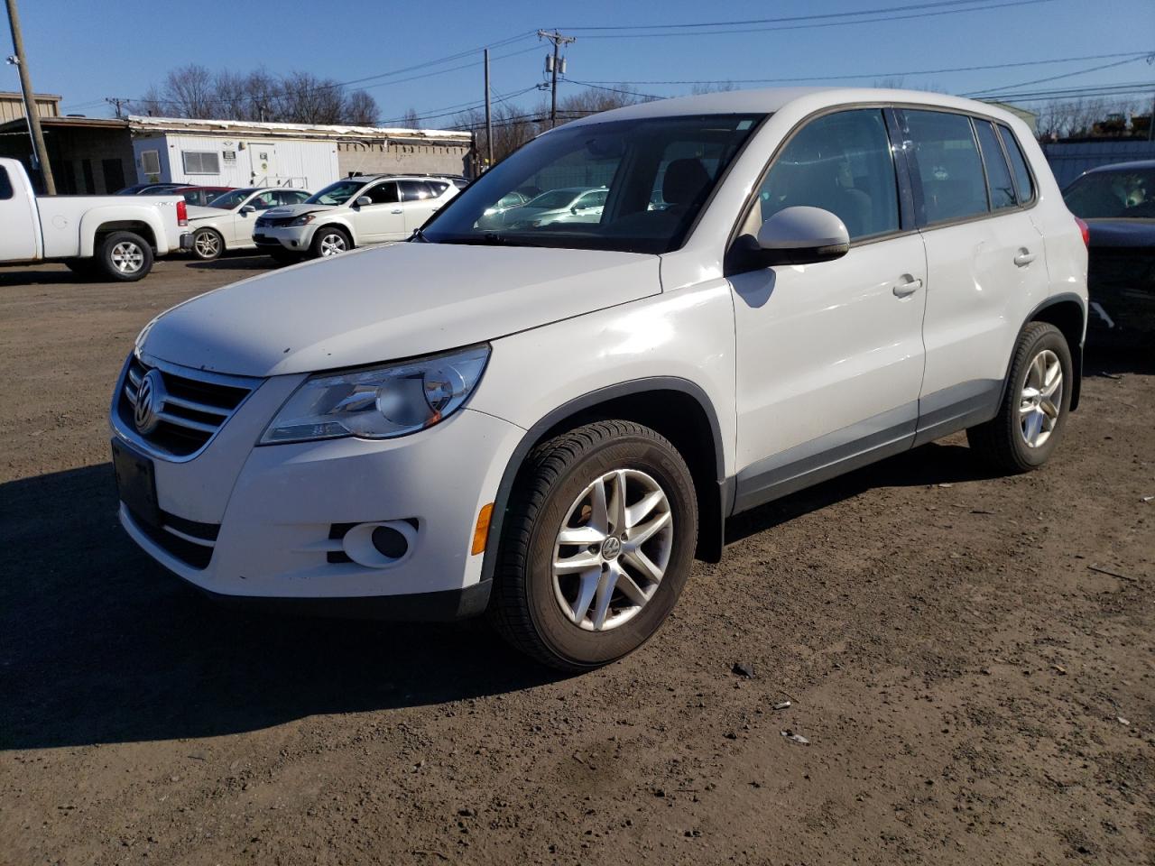 VOLKSWAGEN TIGUAN 2011 wvgcv7ax9bw565152