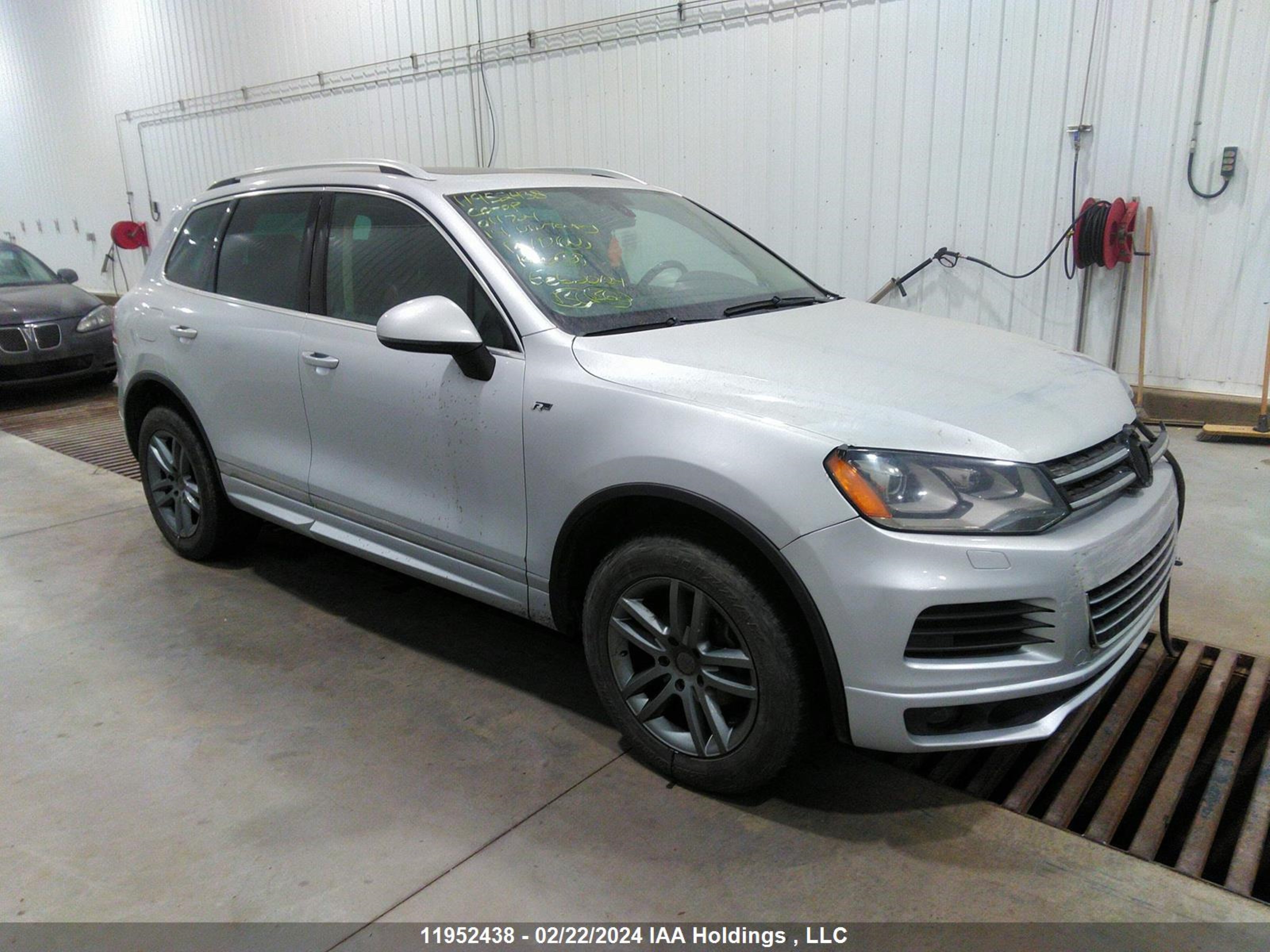 VOLKSWAGEN TOUAREG 2014 wvgdp9bp2ed011704