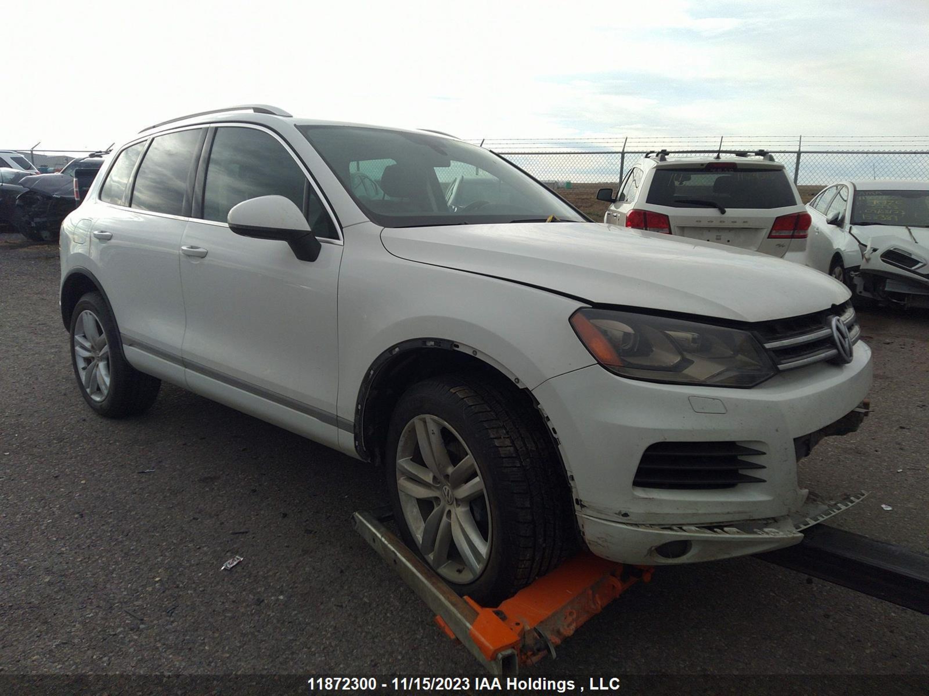 VOLKSWAGEN TOUAREG 2013 wvgdp9bpxdd008435