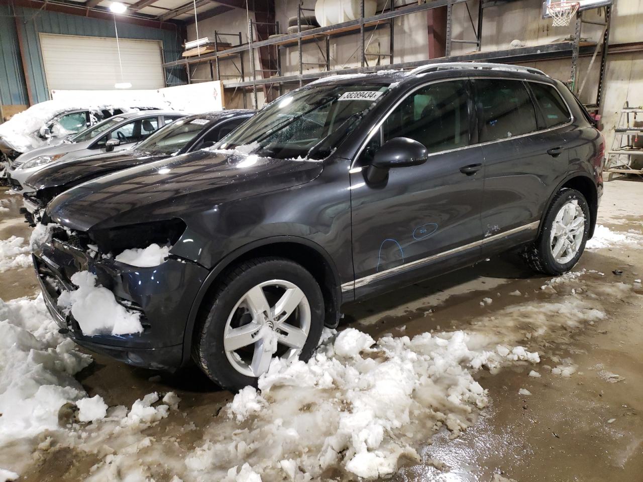 VOLKSWAGEN TOUAREG 2014 wvgep9bp3ed013756