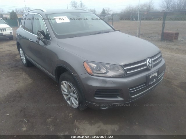 VOLKSWAGEN TOUAREG 2011 wvgff9bp1bd000829