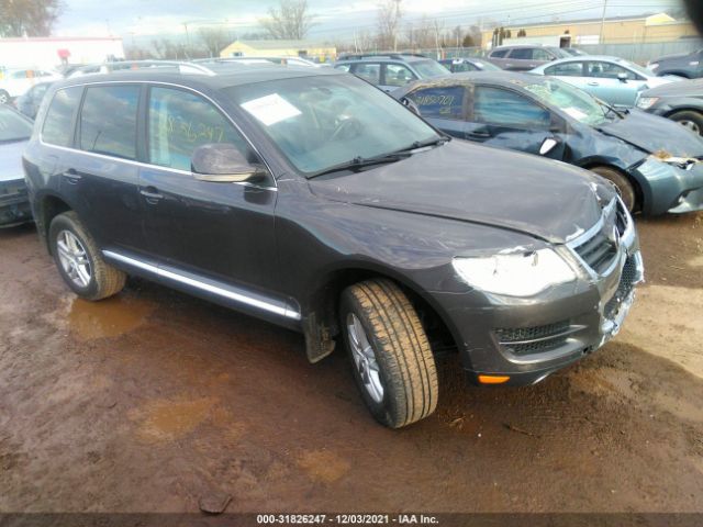 VOLKSWAGEN TOUAREG 2010 wvgfk7a94ad002656