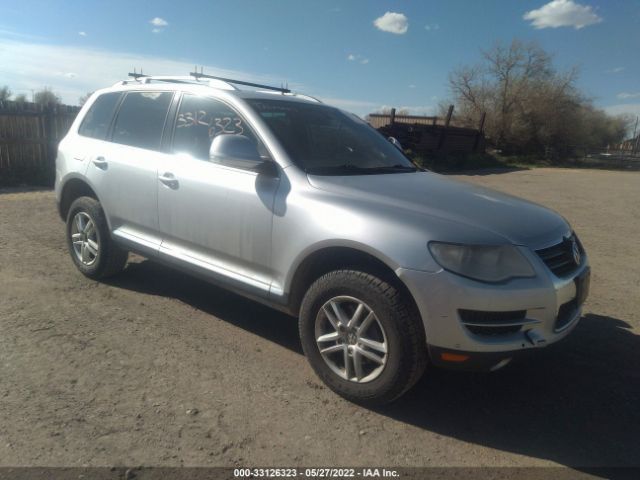 VOLKSWAGEN TOUAREG 2010 wvgfk7a97ad001033