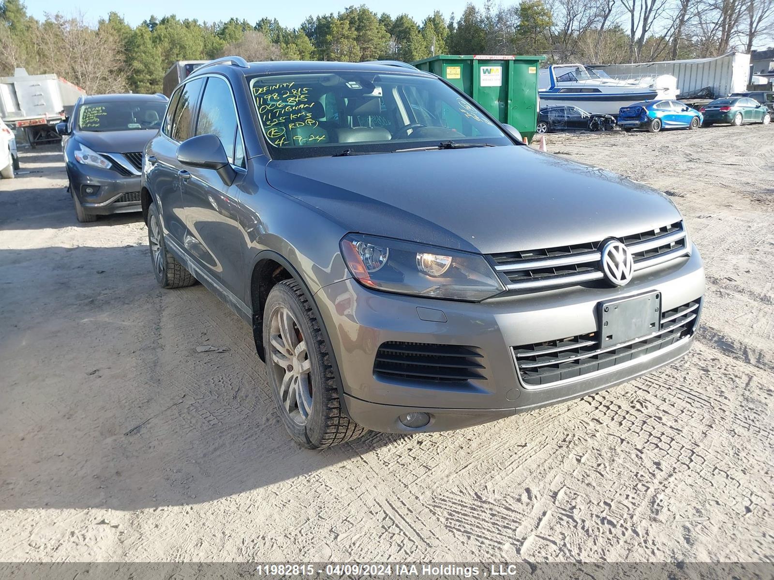 VOLKSWAGEN TOUAREG 2011 wvgfk9bp2bd006845